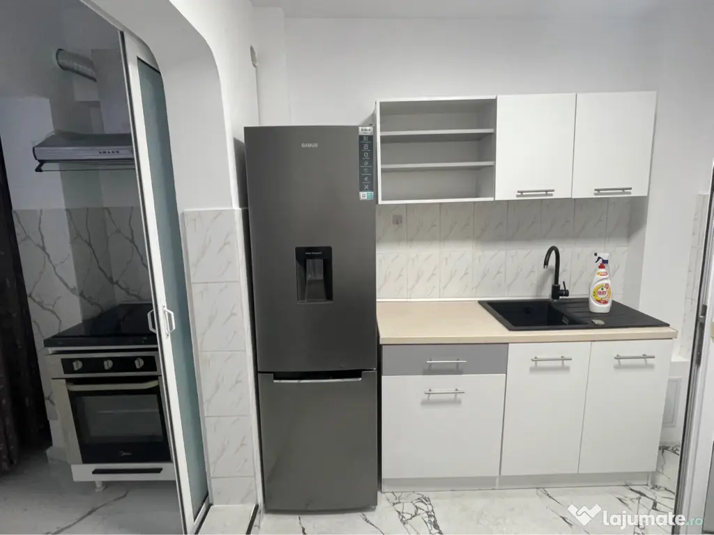 Închiriez apartament 2 camere Energia Constantă