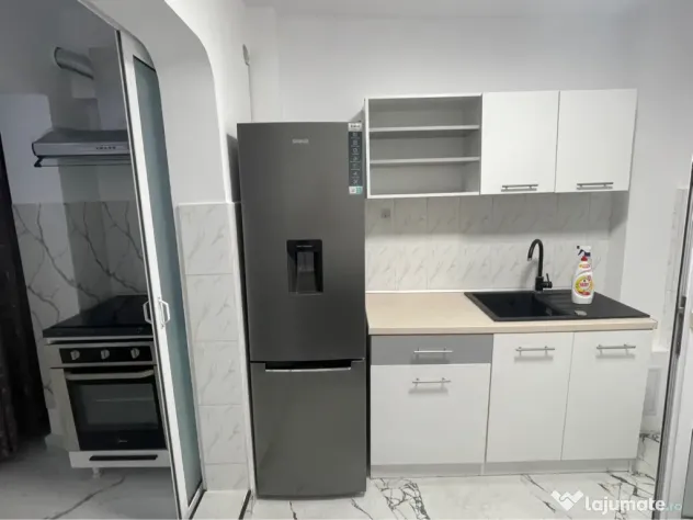 Închiriez apartament 2 camere Energia Constantă