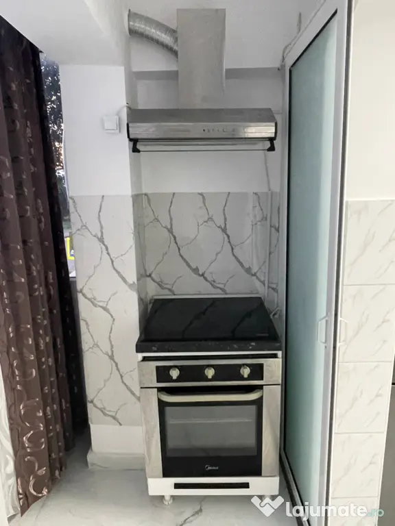 Închiriez apartament 2 camere Energia Constantă