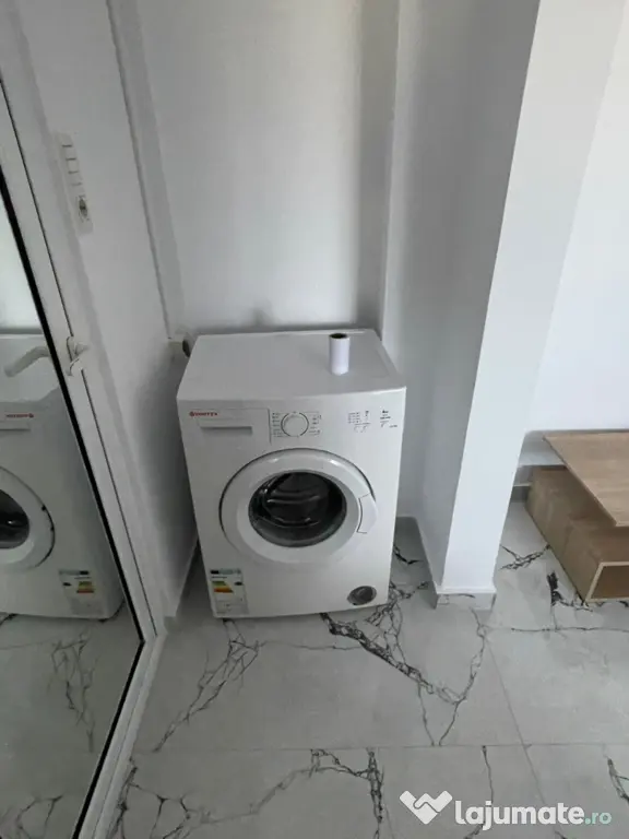 Închiriez apartament 2 camere Energia Constantă