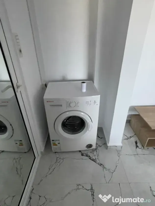 Închiriez apartament 2 camere Energia Constantă