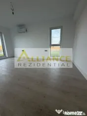 APARTAMENT 4 CAMERE DE VÂNZARE CU CURTE DE 279 MP