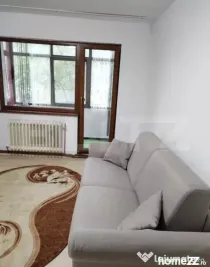 Apartament 2 camere, 49 mp, zona Podul de Piatra