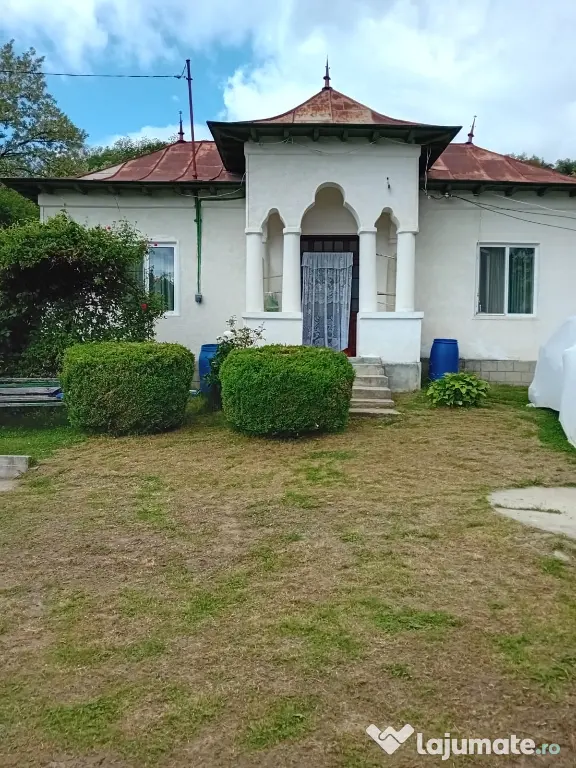 Casa de vânzare, comuna Vârfuri, județul Dâmbovița