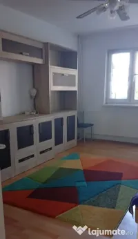 Inchiriez garsoniera cu balcon, Deva, Dacia etaj 2, la persoana nefumatoare.