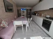 Apartament 3 camere semidecomandat zona Florilor
