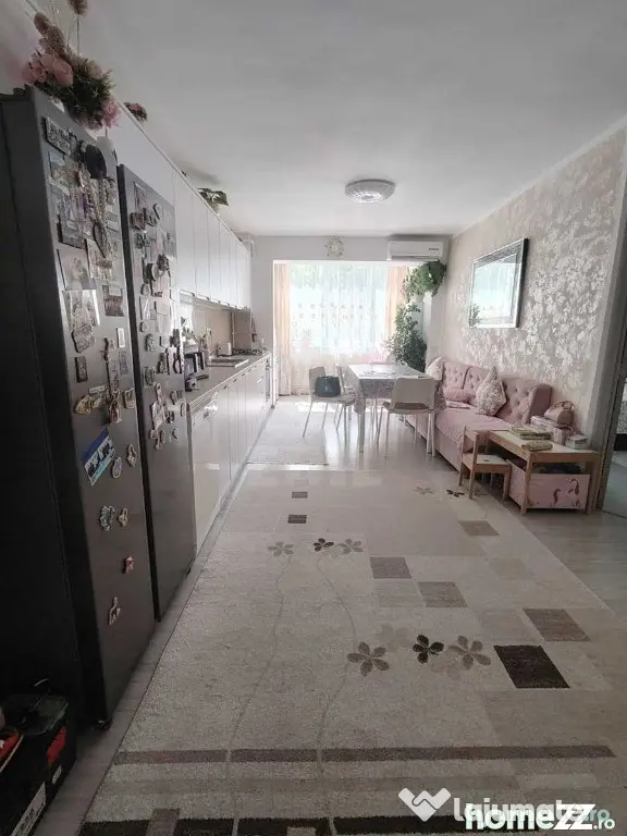 Apartament 3 camere semidecomandat zona Florilor - Floresti (Cluj)