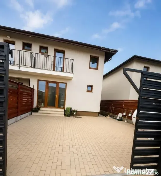 Duplex mobilat utilat constructie caramida cartier Izvor - Tarlungeni (Brasov)