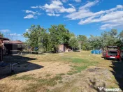 Casa 3 camere cu gradina in suprafata de 1140 mp in loc Rasc 