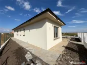 Casa parter , placa de beton, la cheie - Carnabel - Pompa de 