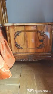 Vând dormitor complet în stil clasic/vintage, stil Baroc-Rococo, din 8 piese.