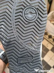Vând adidași cu protecție metalica 