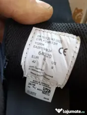 Vând adidași cu protecție metalica