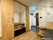 Garsoniera moderna de vanzare in Tractorul, Brasov – renov