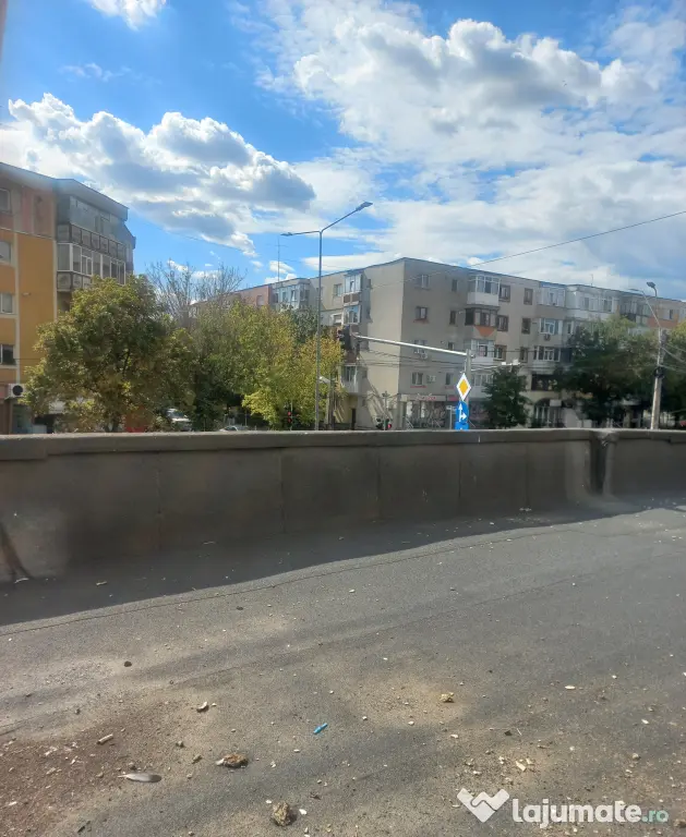 Ap 3 cam, 2 balcoane, et 1 zona 0 Pitesti