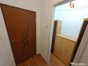 Apartament cu 2 camere de inchiriat, etaj 1, cu lift, zona S