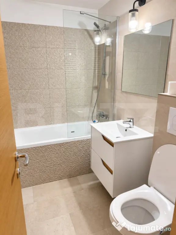 Apartament 3 camere, 64 mp, etaj 3 – ultracentral, mobilat - Dej (Cluj)