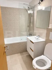 Apartament 3 camere, 64 mp, etaj 3 – ultracentral, mobilat 