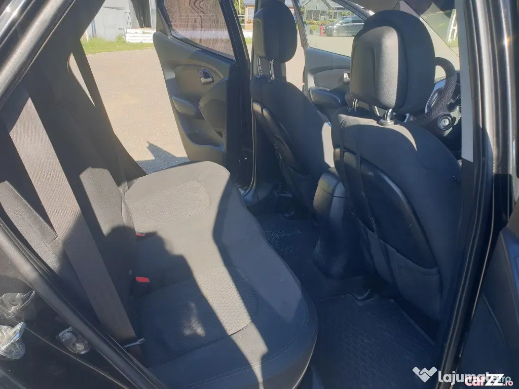 Hyundai ix35 2011, 1.6 benzină, 135 CP, revizie frâne recentă | Preț negociabil - Brasov (Brasov)