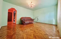 Apartament 3 camere in Manastur, decomandat
