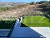 Casa de 214 mp, teren 458 mp, cu Vedere Panoramică în Dezm 