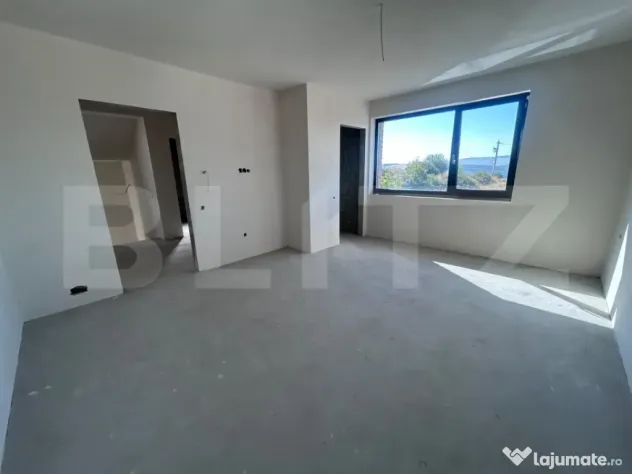 Casa de 214 mp, teren 458 mp, cu Vedere Panoramică în Dezm - Cluj-Napoca (Cluj)