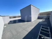 Casa de 214 mp, teren 458 mp, cu Vedere Panoramică în Dezm 