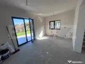Casa de 214 mp, teren 458 mp, cu Vedere Panoramică în Dezm 