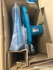 Mașina de debitat metale Makita