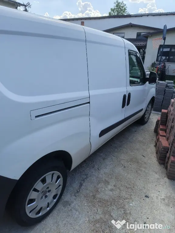 vând fiat doblo