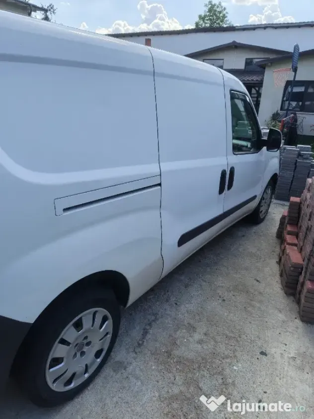 vând fiat doblo