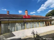 Bocsa Montana, Casa cu pridvor generos, ideala pentru famili 