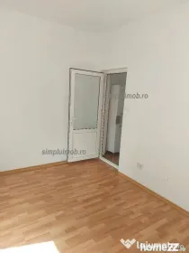 VaĚnd GarsonieraĚ zona Mall Vitan DUDESTI