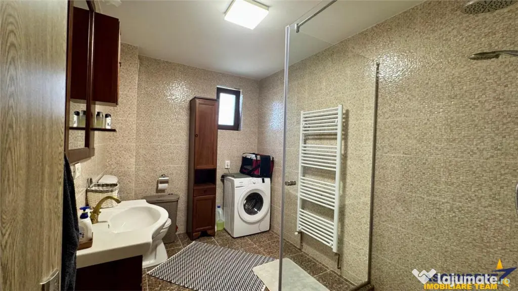 Refugiu pretios:jacuzzi, lemn masiv,2.000 mp teren,4 dormito - Lunca Bradului (Mures)