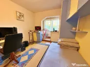 Apartament decomandat cu 3 camere, 2 balcoane și boxă 