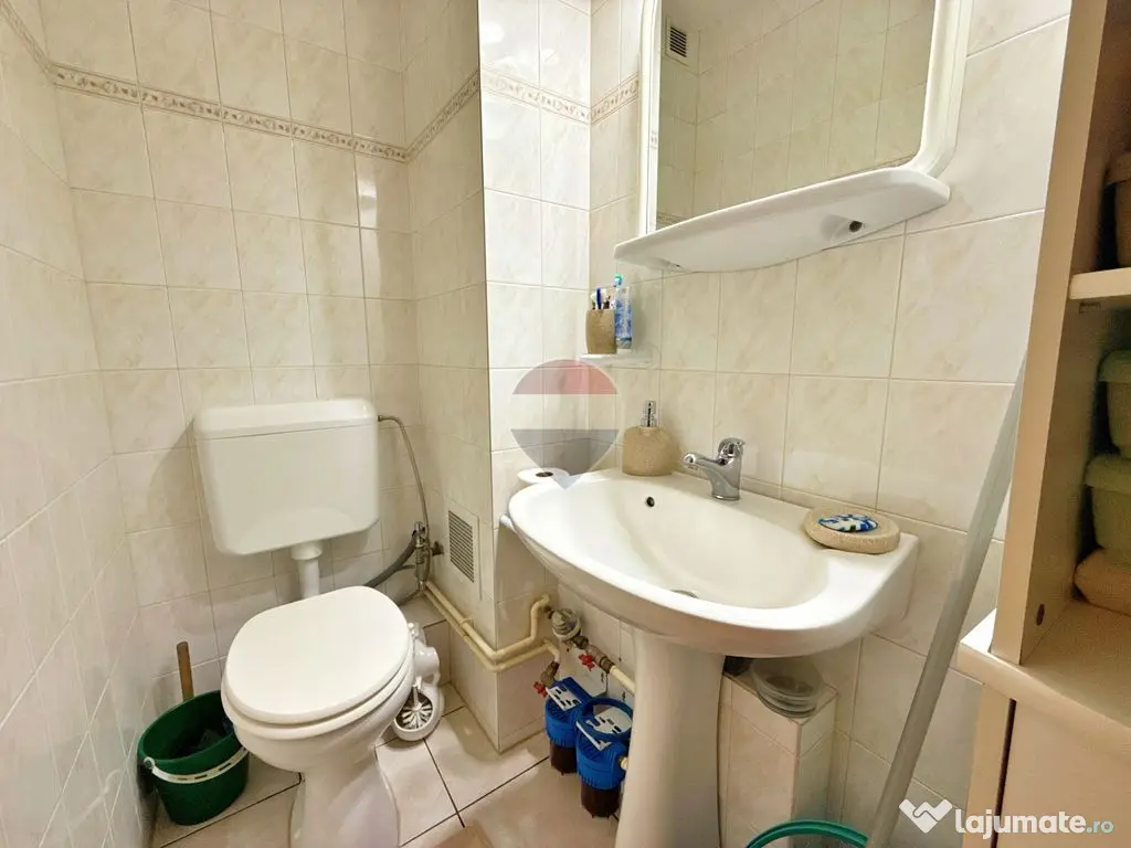 Apartament decomandat cu 3 camere, 2 balcoane și boxă - Arad (Arad)