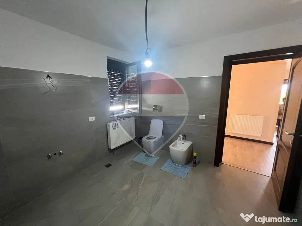 Casă / Vilă 4 camere în zona Laminoru - Focsani (Vrancea)