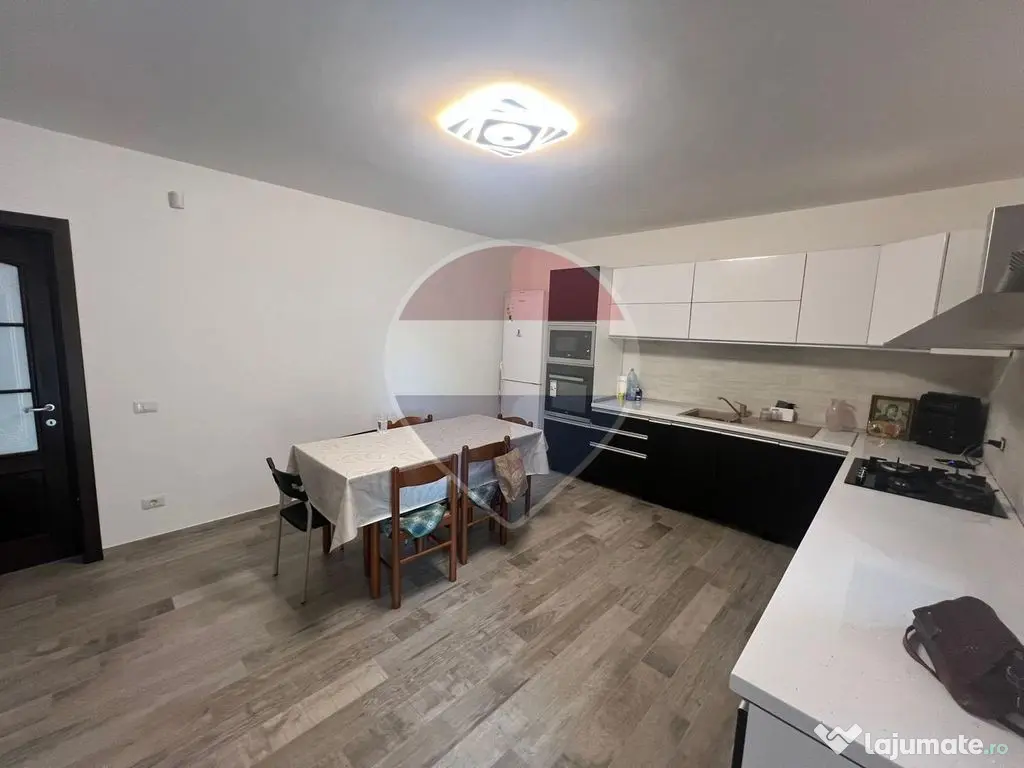 Casă / Vilă 4 camere în zona Laminoru - Focsani (Vrancea)