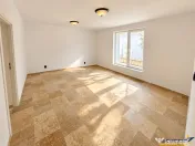 Apartament la casa, 50mp curte, parcare, nemobilat, semimobi