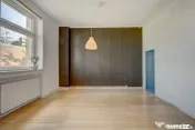 Strada Icoanei - Eminescu, apartament de 3 camere, etaj 1