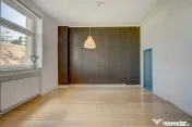 Strada Icoanei - Eminescu, apartament de 3 camere, etaj 1