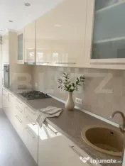 Apartament 3 camere, 81 mp, decomandat, zona SPITAL 