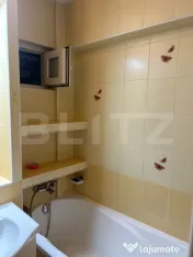 Apartament 3 camere, 81 mp, decomandat, zona SPITAL 