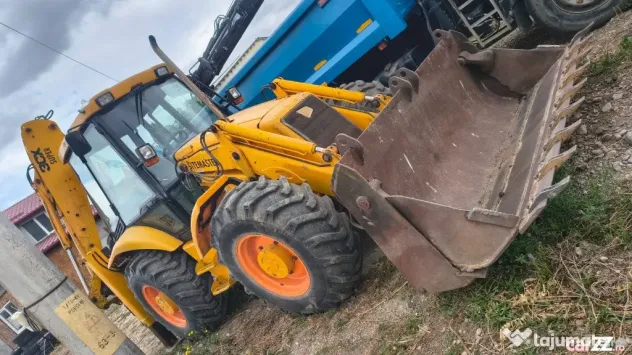 JCB 3CX Super varianta cu 4 roți egale, 4x4x4. - Brasov (Brasov)