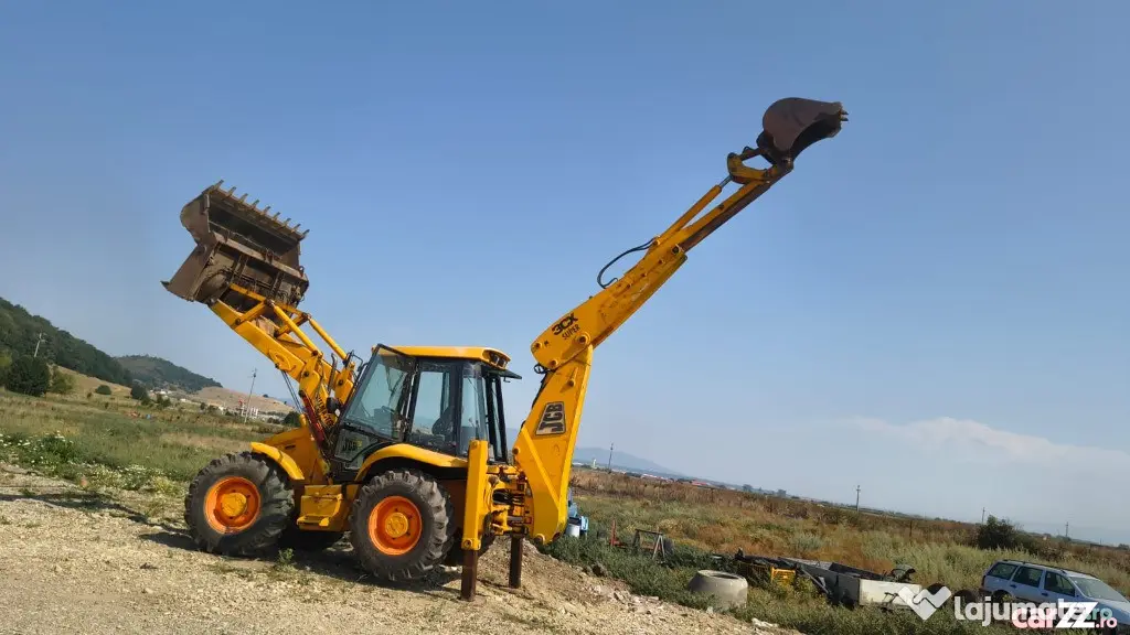 JCB 3CX Super varianta cu 4 roți egale, 4x4x4. - Brasov (Brasov)