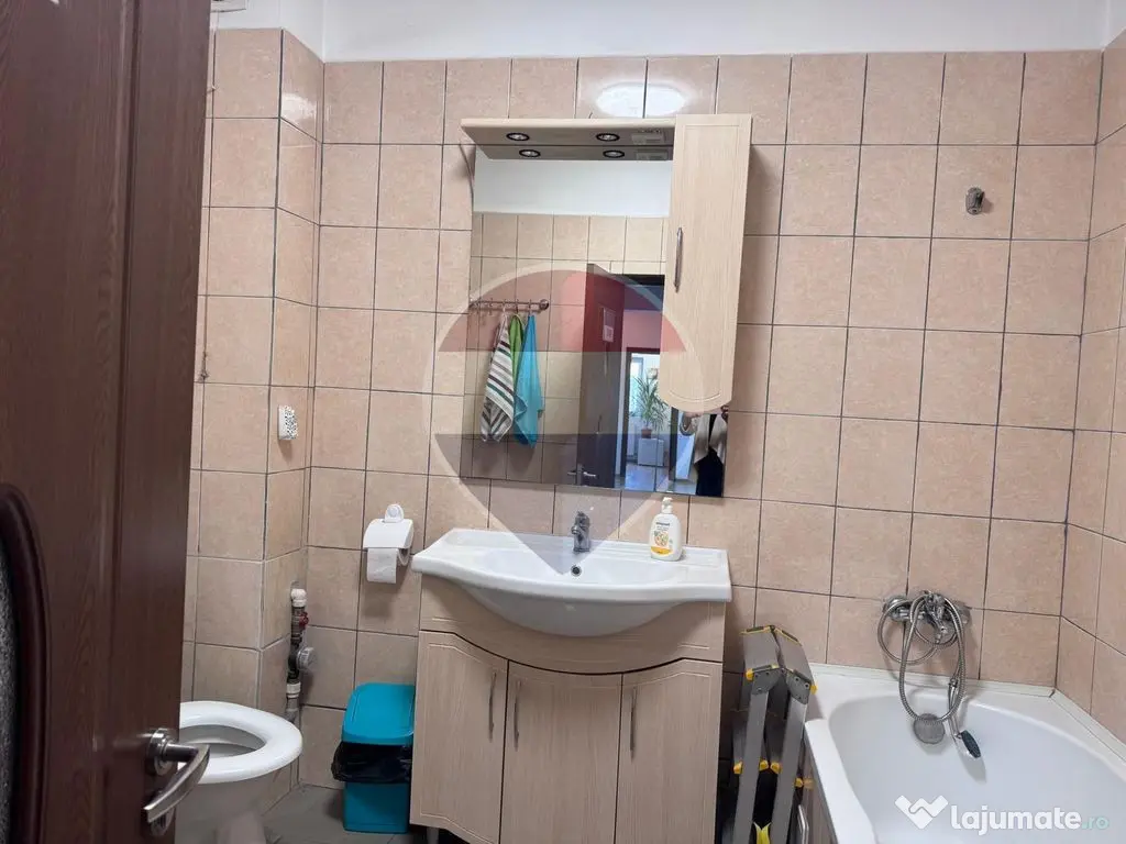 Birou 3 camere de închiriat | Parter | Brancoveanu - Bucuresti (Bucuresti-Ilfov)