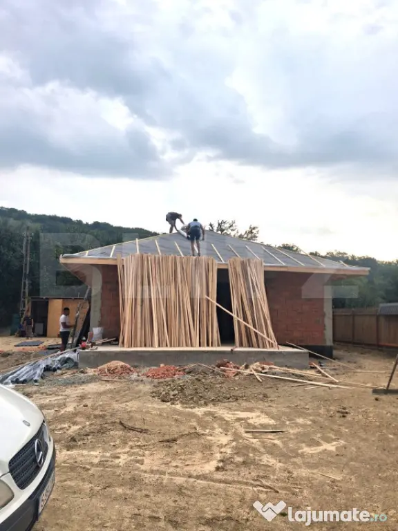 Casa 4 camere, 96 mp, zona Barnova-Pietraria - Pietraria (Iasi)