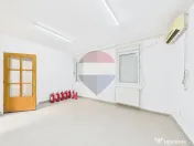 Casa cu 8 camere de vanzare | rezidential si comercial | Nerva Traian 