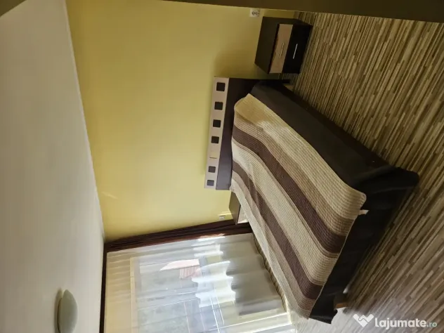 Inchiriez apartament