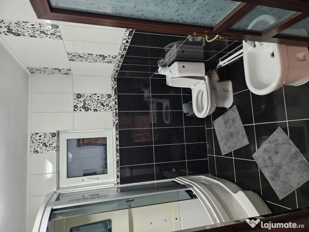 Inchiriez apartament
